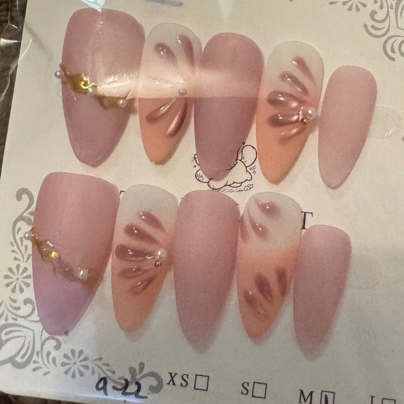 Other - Press On Nails Pink Ombre Gold Accent Floral Design False Nail Set